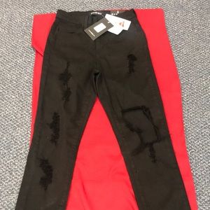 Fashion Nova size 3 gorgeous pants!
